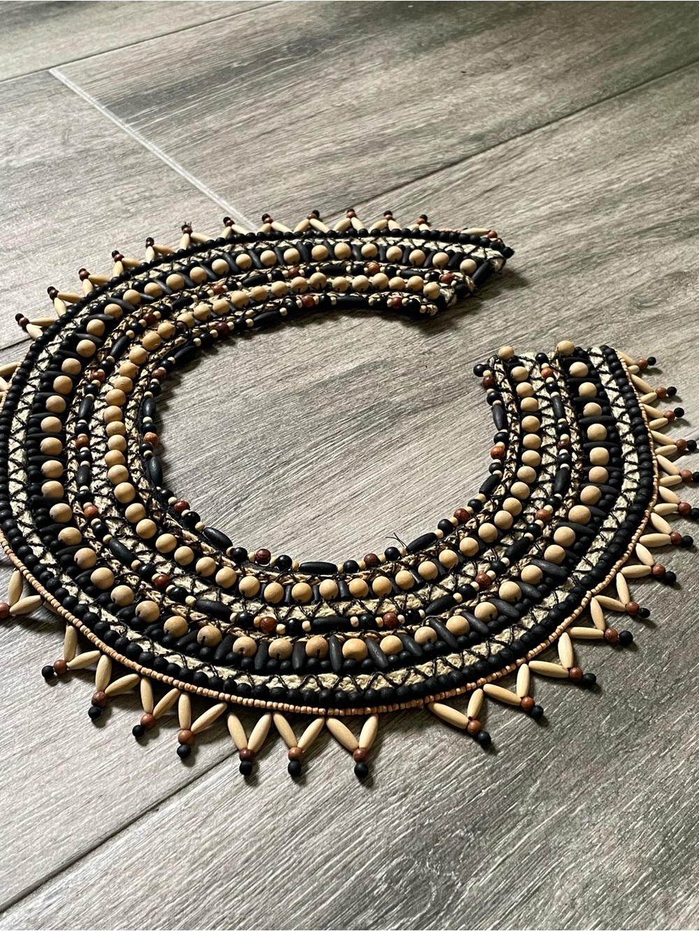 Tribal-Inspired Beaded Collar Necklace in Black and Natural